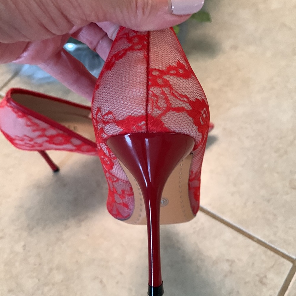Stilettos - Picture 3 of 8